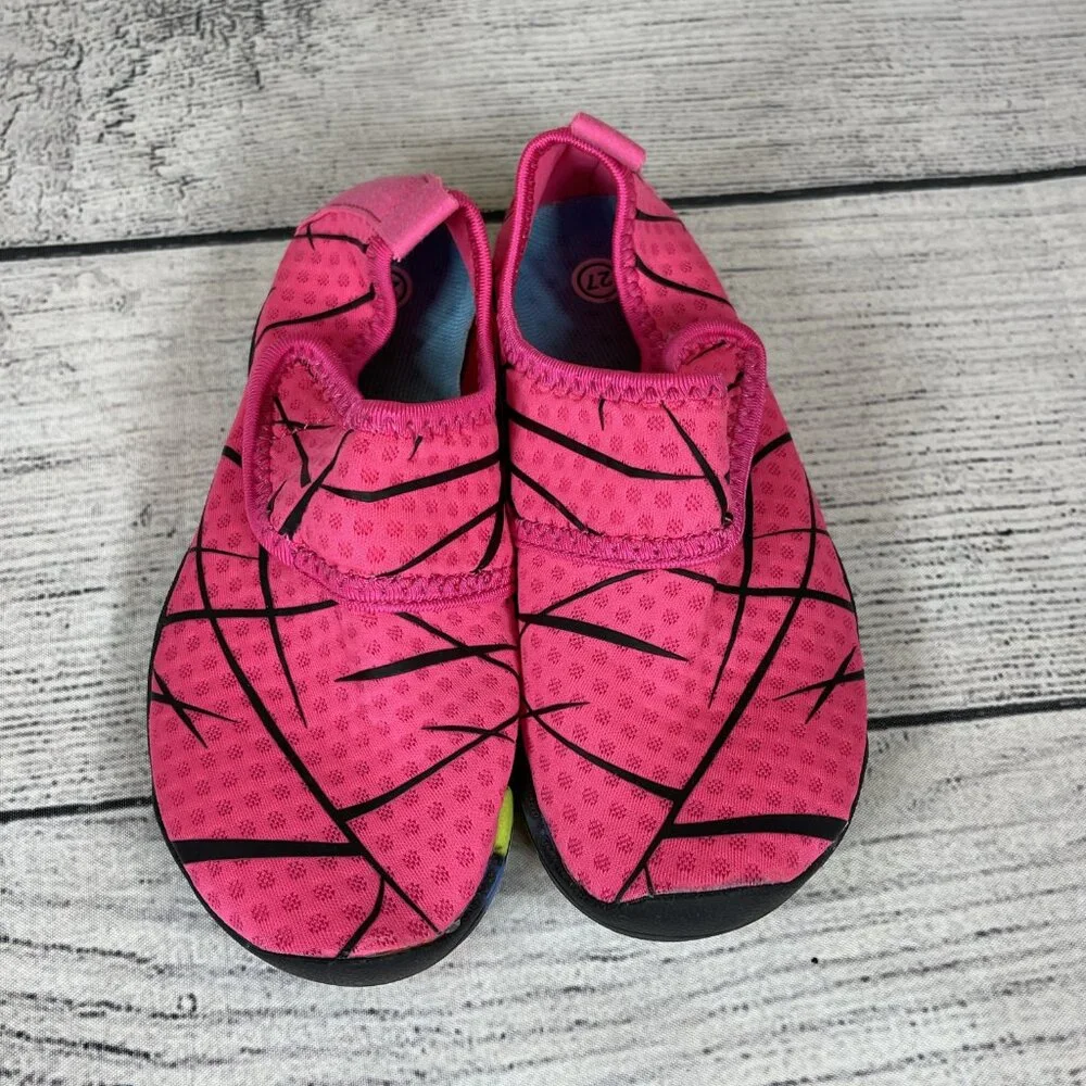 NWOT Water Shoes Lightweight Comfort Sole Easy Walking Athletic Slip On …